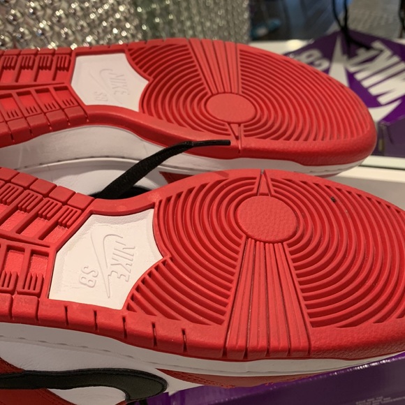 π Used Like new Nike SB popular color way β€οΈ - Picture 8 of 16